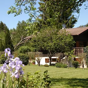 chalet-de-la-fressine.hotels-rhonealpes.com/